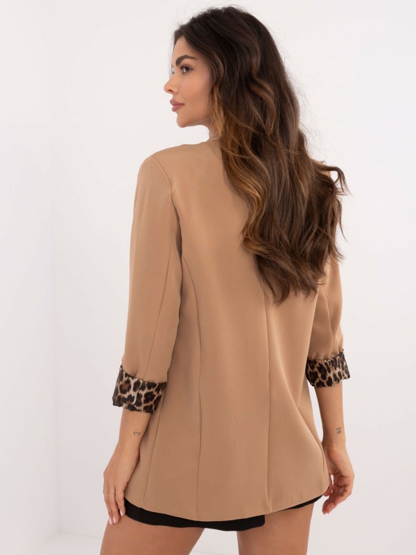 Švarkas-DHJ-MA-18657-1,86-kupranugaris