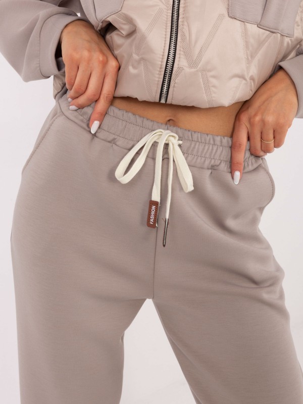 Set-IT-KMPL-9872.97-tamsiai smėlio spalvos