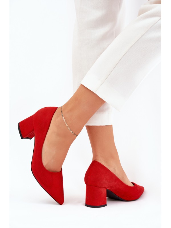 Women's pumps with pointed toes on a heel red Merinette