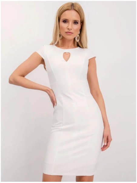 Balta suknelė be rankovių