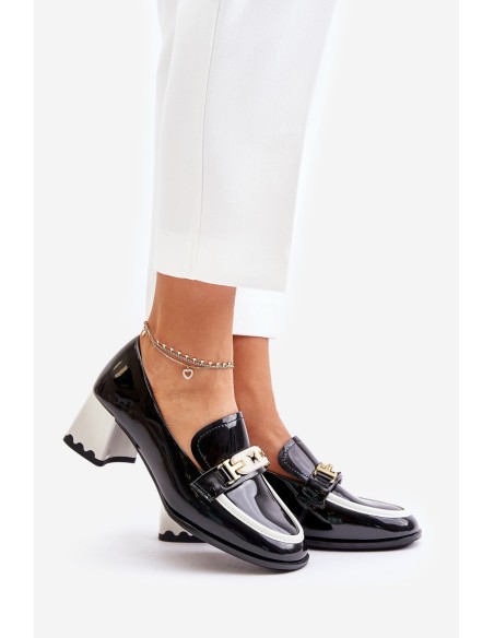 Lakuoti moteriški kulniukai su puošmena Black Artiker 55C1002