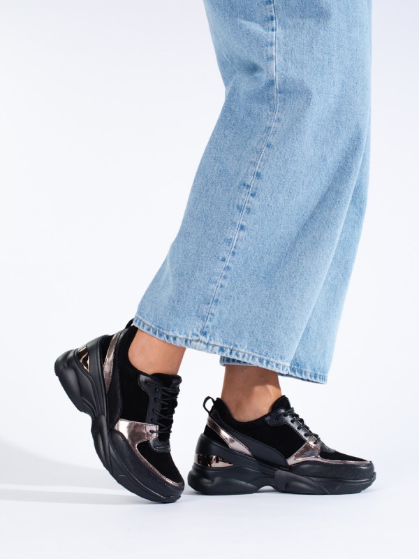 Lengvi odiniai sportiniai batai ant platformos Artiker 55C1041 juodi