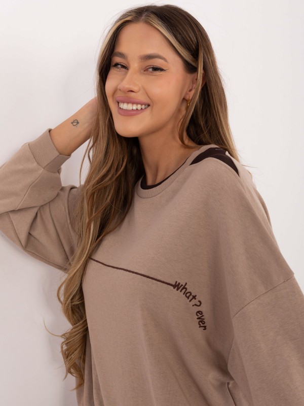 Džemperis-RV-BL-A940.60-tamsiai smėlio spalvos