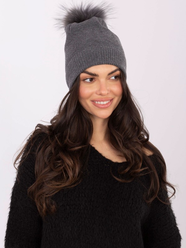 Cap-AT-CZ-171701.37-tamsiai pilka