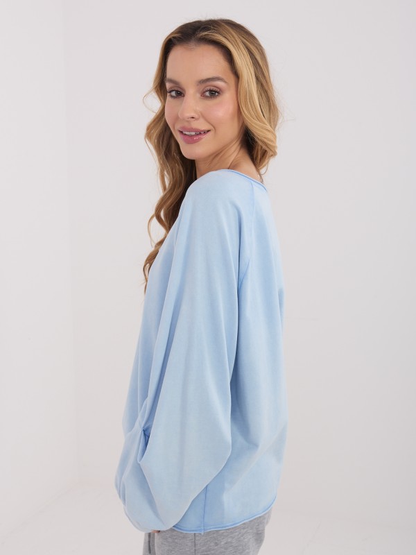 Bluzka-IT-BZ-6465-1.65-jasny niebieski