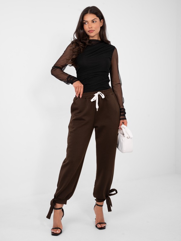 Spodnie-IT-SP-9987.16-ciemny brązowy