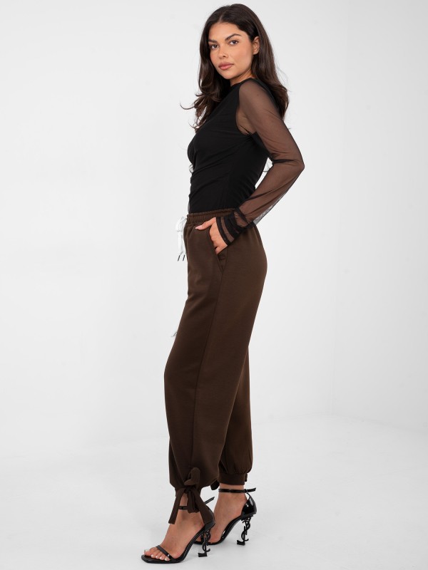 Spodnie-IT-SP-9987.16-ciemny brązowy