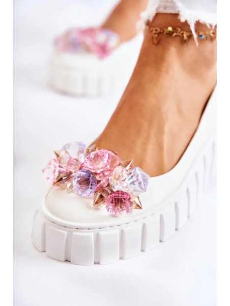 Moteriški sportbačiai su storu padu ir dekoratyviniu suvarstymu