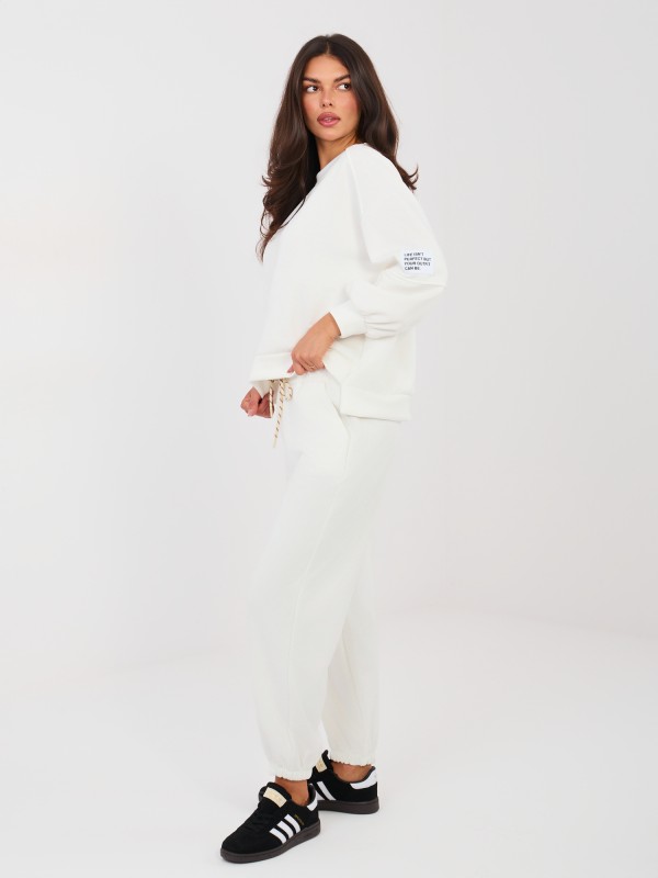 Komplektas-IT-KMPL-9781.15-ecru