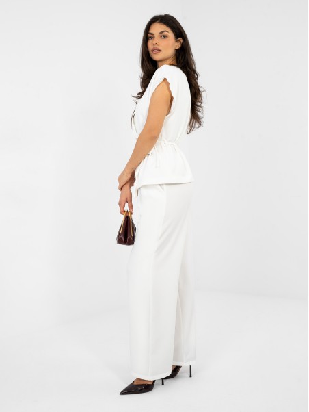 Komplektas-IT-KMPL-21029.96-ecru