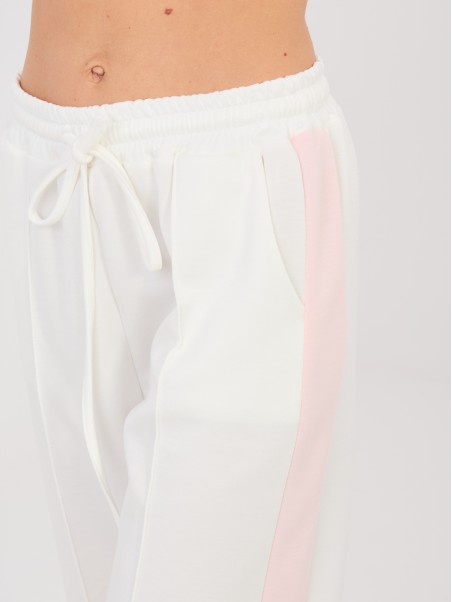 Komplektas-IT-KMPL-22211.31-ecru