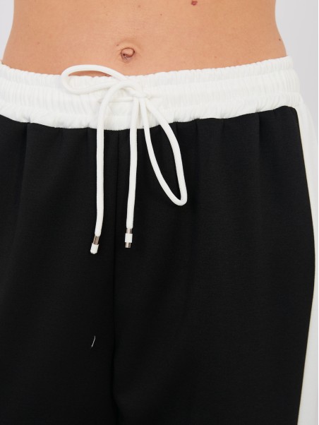 Komplektas-IT-KMPL-22210.95-juodas