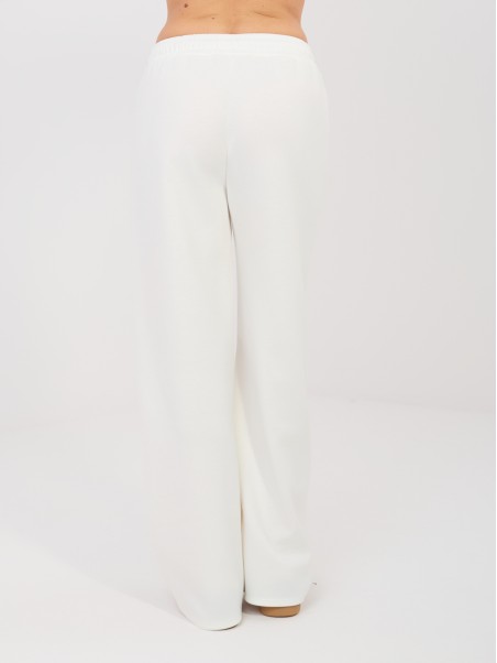 Komplektas-IT-KMPL-22230.64-ecru