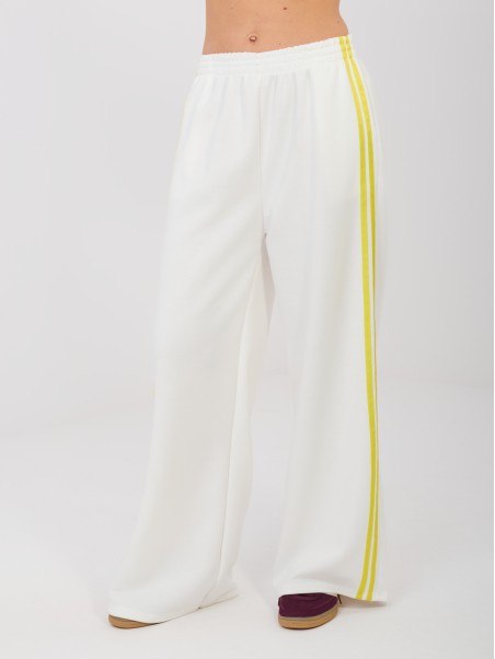 Komplektas-IT-KMPL-21772.63-ecru