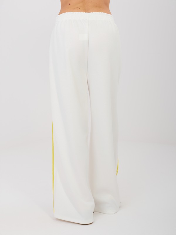 Komplektas-IT-KMPL-21772.63-ecru