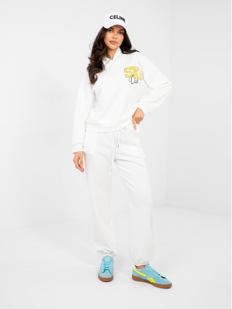 Komplektas-IT-KMPL-22181.30-ecru