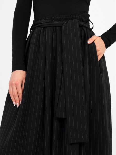 Sijonas-IT-SD-21081.18-juodas