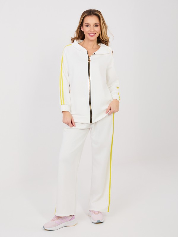 Komplektas-IT-KMPL-21782.91-ecru