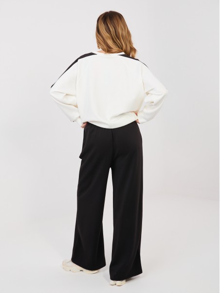 Komplektas-IT-KMPL-22227.85-juoda ir balta