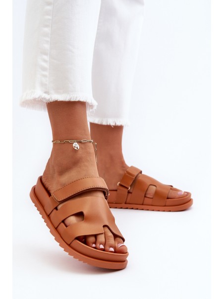 Classic Women's Flip Flops Camel Molie