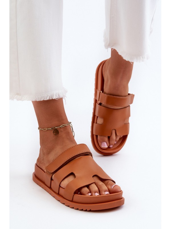 Classic Women's Flip Flops Camel Molie