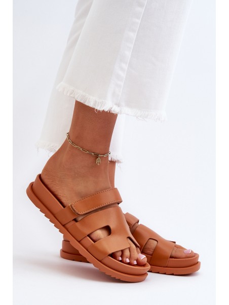 Classic Women's Flip Flops Camel Molie