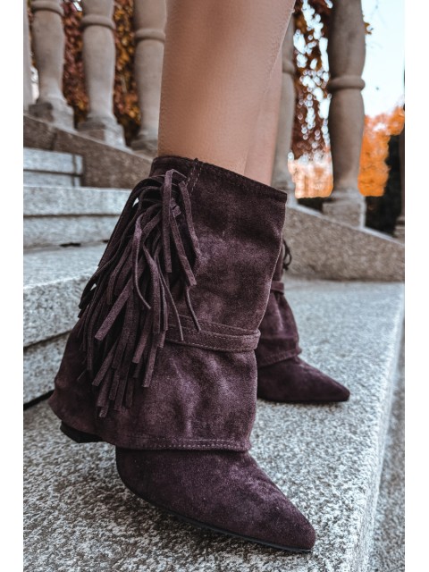 Women's heeled ankle boots with fringes and golden buckles chocolate Evelisse