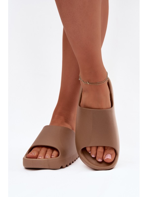 Women's slippers on platform brown Olyria