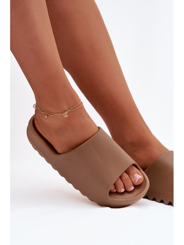 Women's slippers on platform brown Olyria