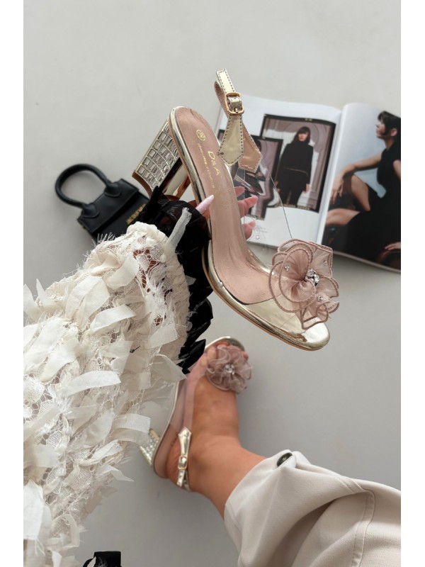 Block heel sandals with embellishment D&A MR52-238 Gold