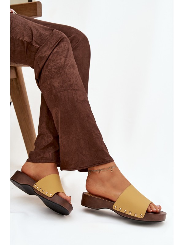 Women's slippers with rivets yellow Terissa