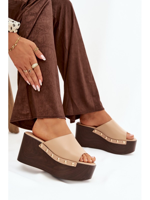 Women's Slip-Ons on Wedge with Nails Beige Mareline