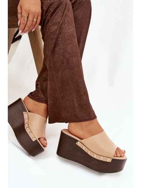 Women's Slip-Ons on Wedge with Nails Beige Mareline