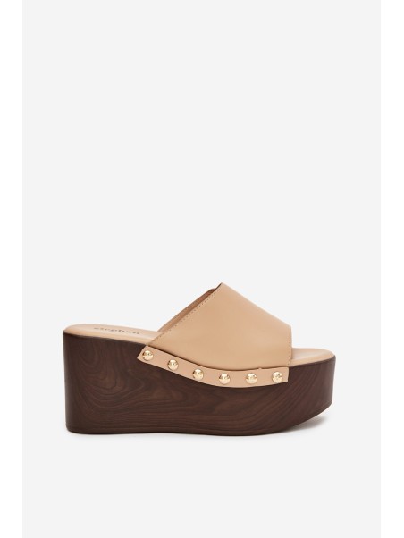 Women's Slip-Ons on Wedge with Nails Beige Mareline