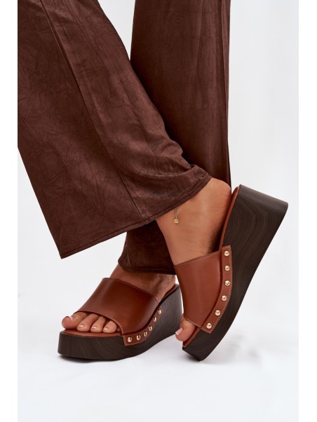 Women's Slip-ons with Platform with Golden Buckles Camel Arionne