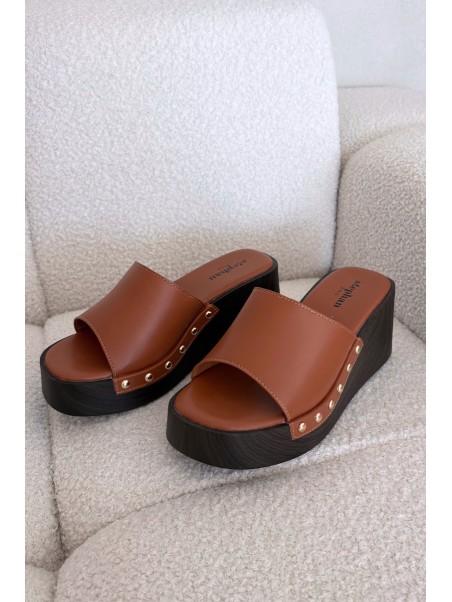 Women's Slip-ons with Platform with Golden Buckles Camel Arionne