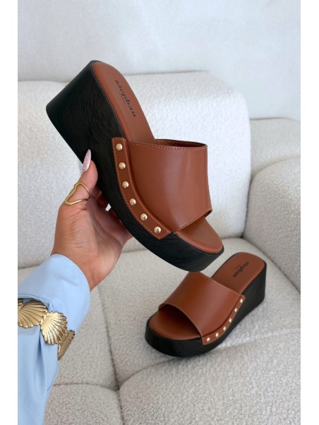 Women's Slip-ons with Platform with Golden Buckles Camel Arionne