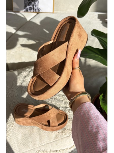 Women s Platform Slippers Made of Eco Suede Brown Calorine