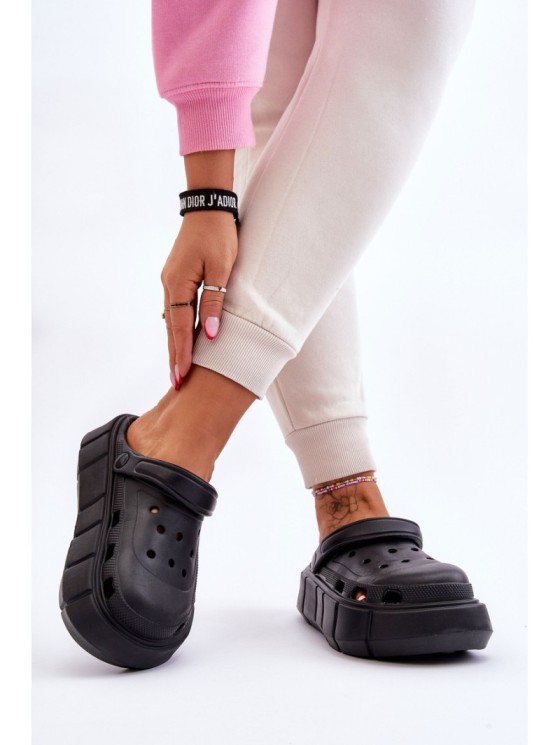 Women's Foam Platform Crocs Black Beckett 2