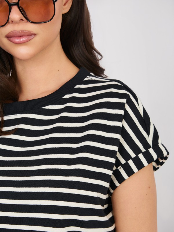 Marškinėliai-D12127M02858A-juodi