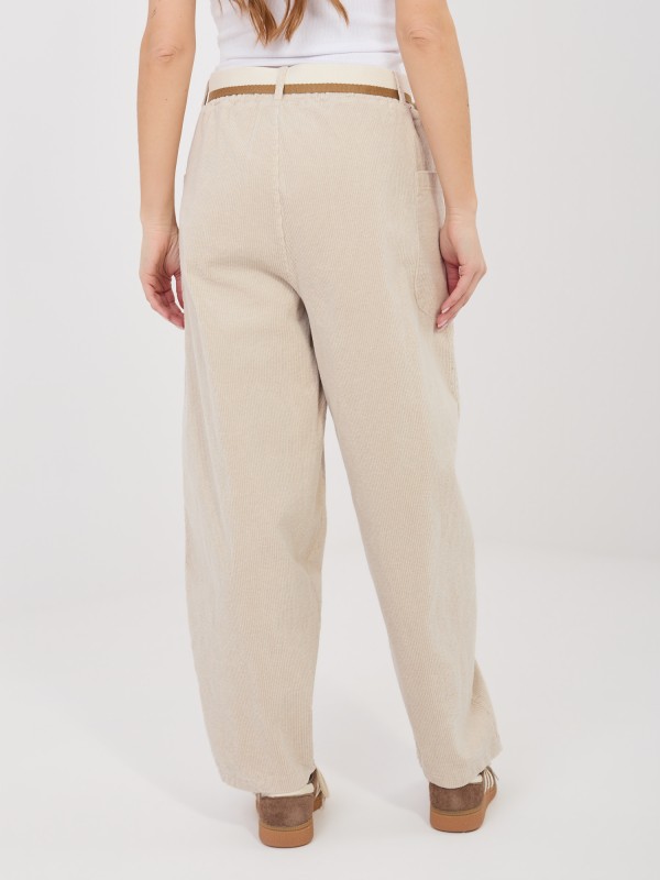 Kelnės-IT-SP-FL9665.14-šviesiai smėlio spalvos