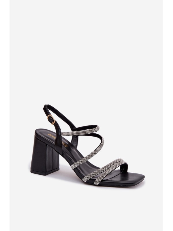 Moteriškos basutės su blokiniu kulnu, dirželiais ir cirkoniais Brelia