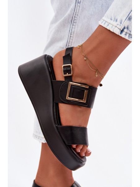 Moteriškos platforminės basutės su dekoratyvinėmis detalėmis juodos Nelira