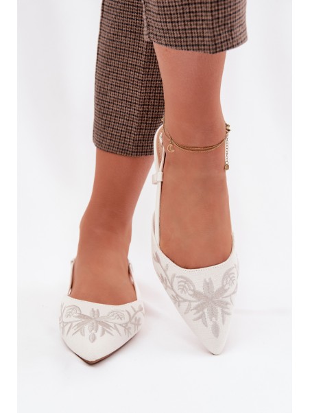 Women's Flat White Embroidered Sandals Grelia