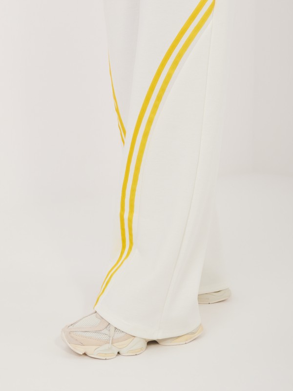 Spodnie dresowe-IT-DR-22168.66-ecru