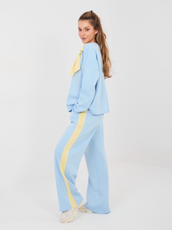 Bluza-IT-BL-22220.88-jasny niebieski