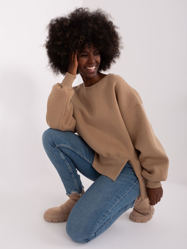 Džemperis-EM-BL-757.83P-tamsiai smėlio spalvos