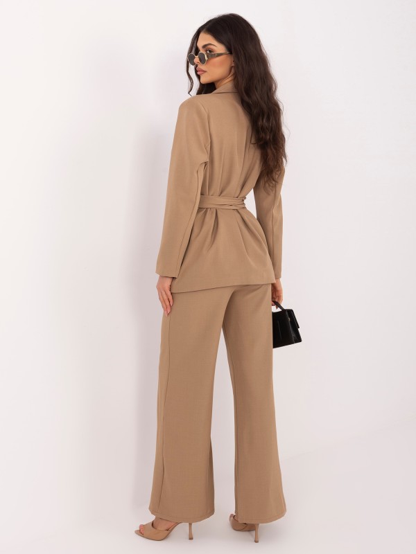 Set-MI-KMPL-A2943.85-camel