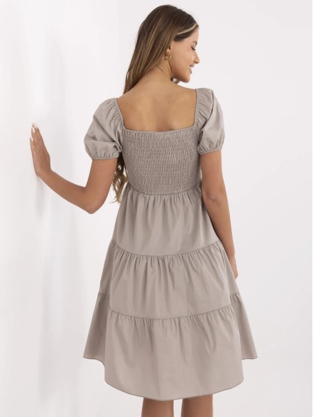 Suknelė-MI-SK-A2561.89-tamsiai smėlio spalvos