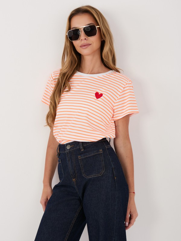 Marškinėliai-IT-TS-22397.89-balti